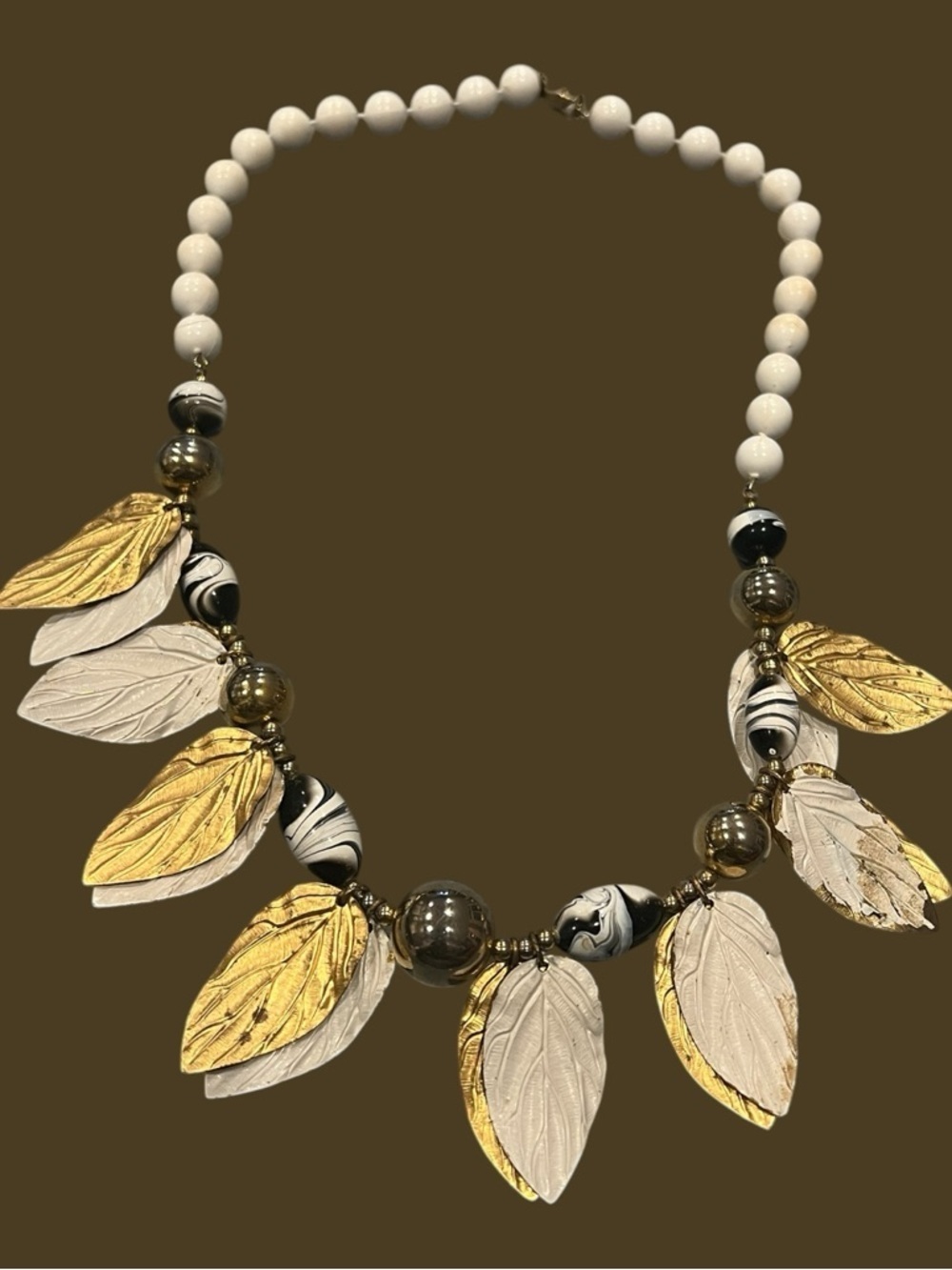 Vintage Gold & White Leaf Statement Necklace – Women’s Jewelry